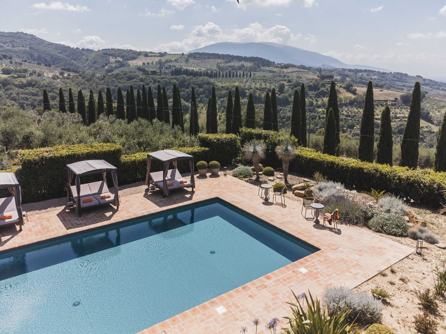 Sanfelice villa photo.