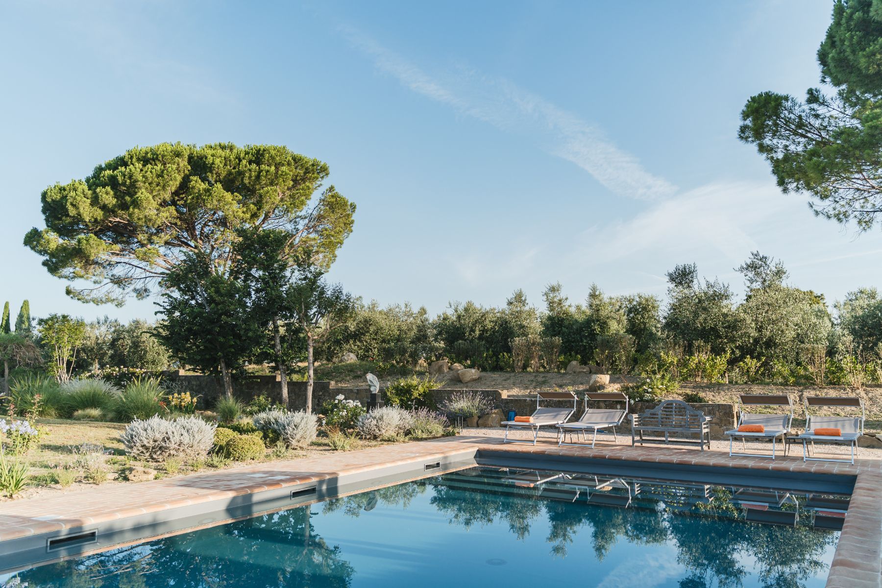 Sanfelice villa photo.