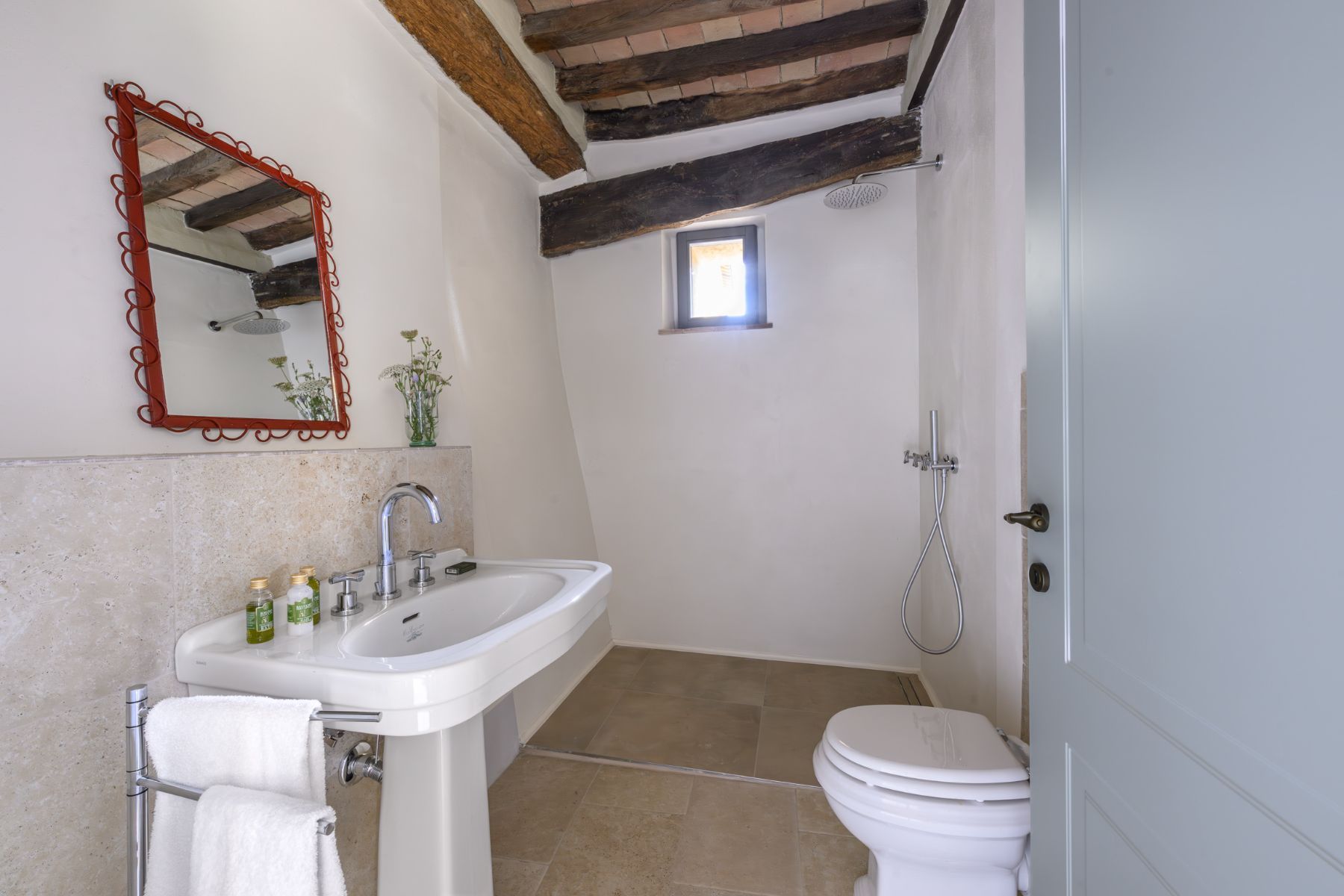 Pacera villa photo.