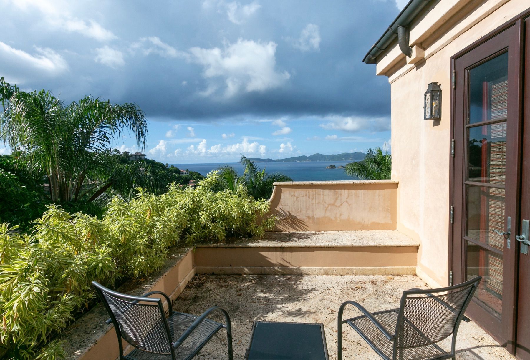 Amorosa villa photo.