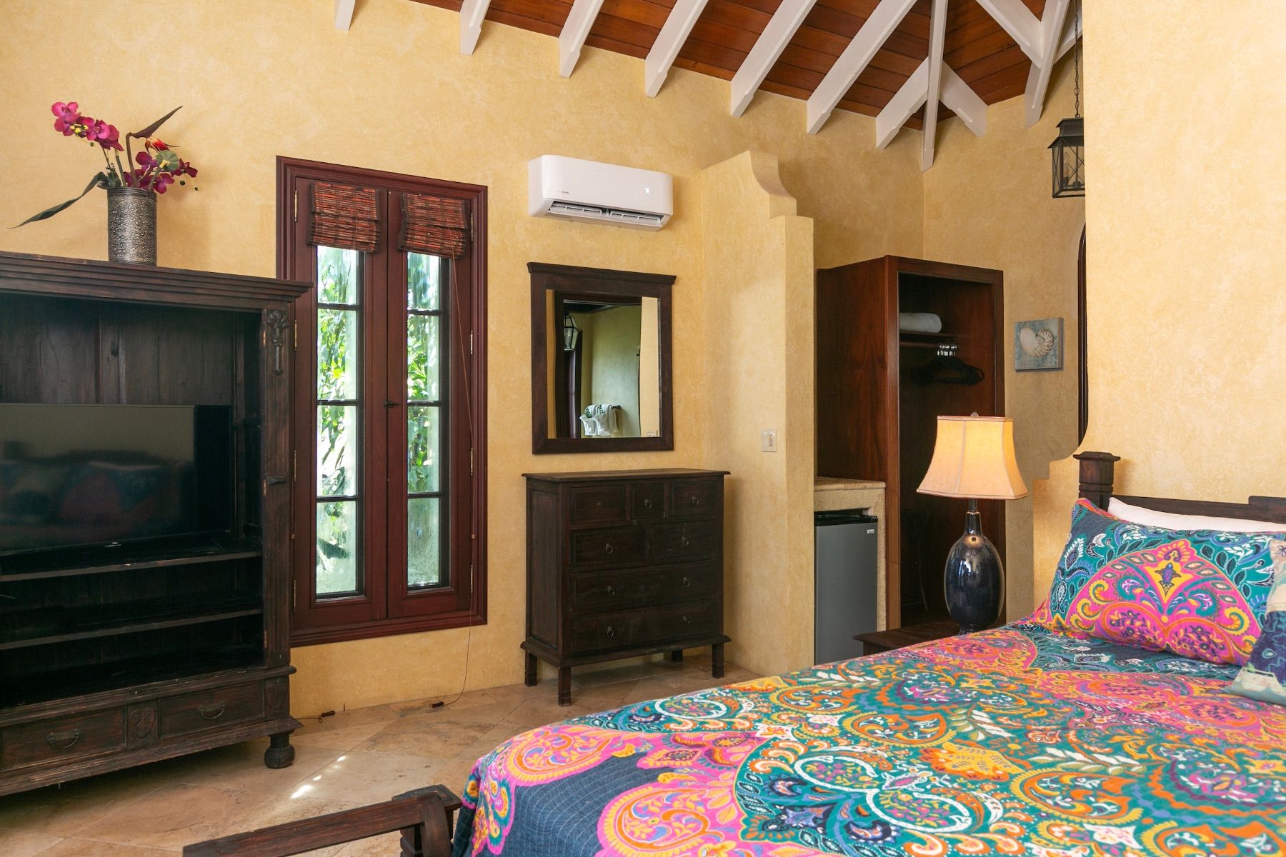 Amorosa villa photo.