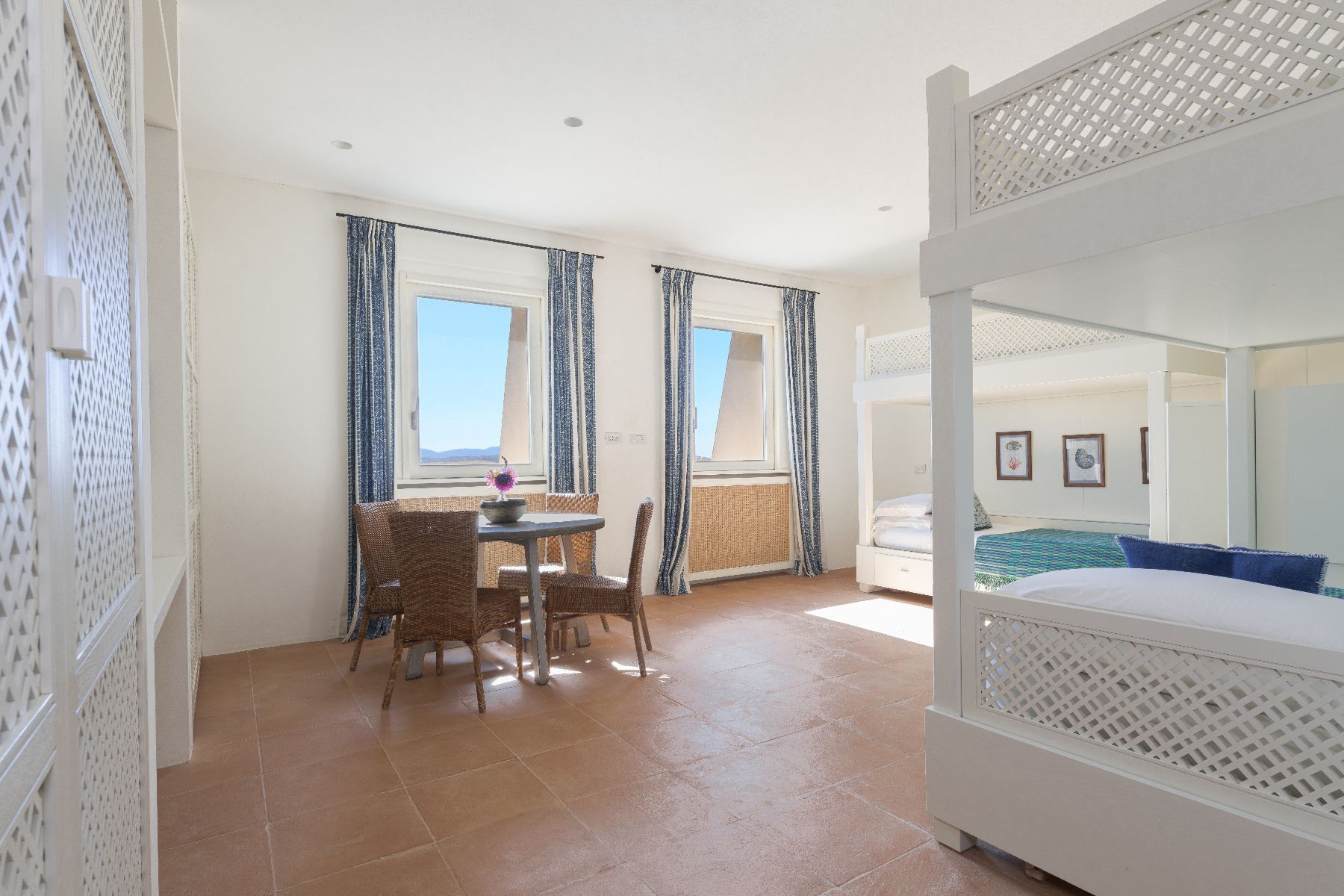Veltuna villa photo.