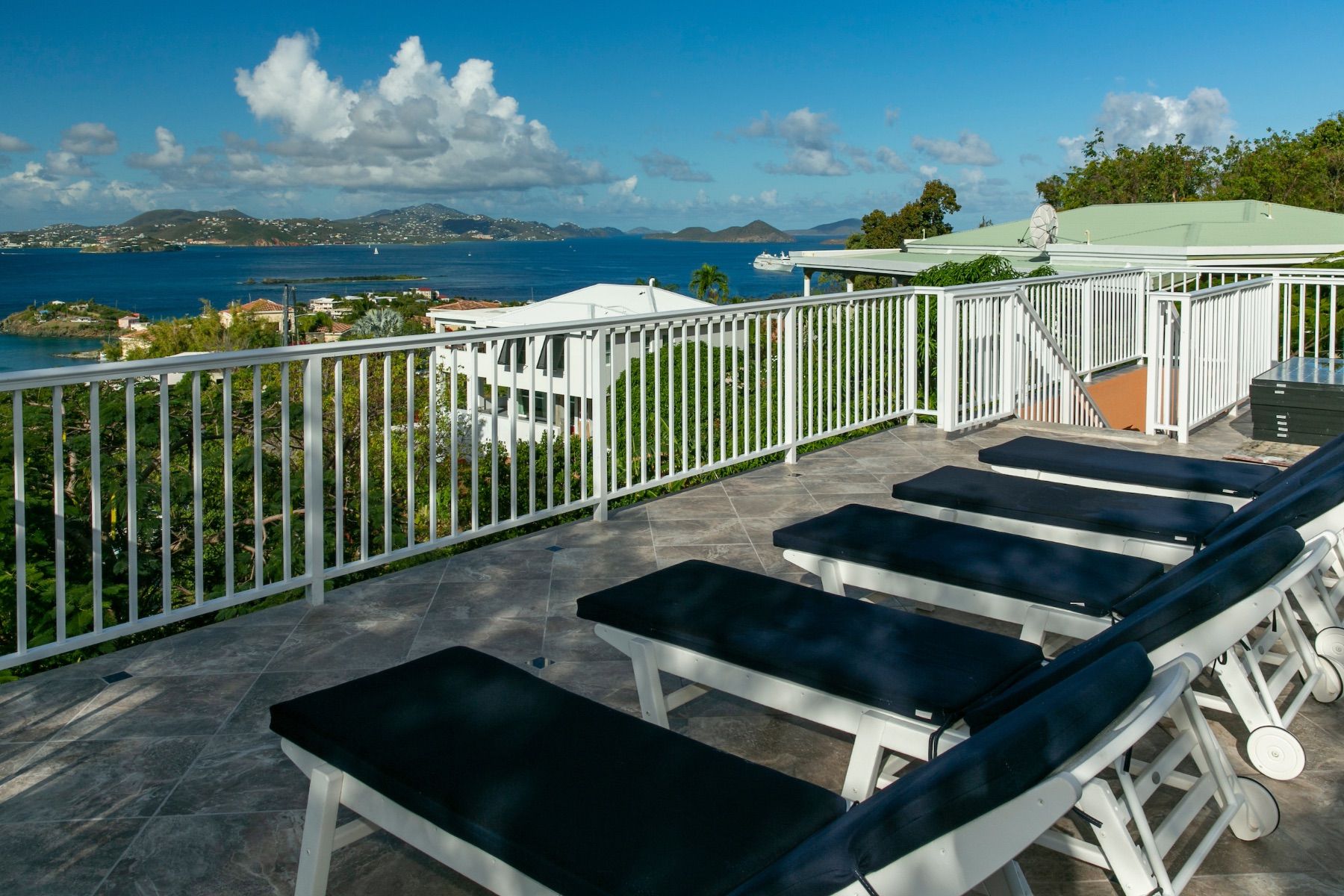 Cay Syrah villa photo.