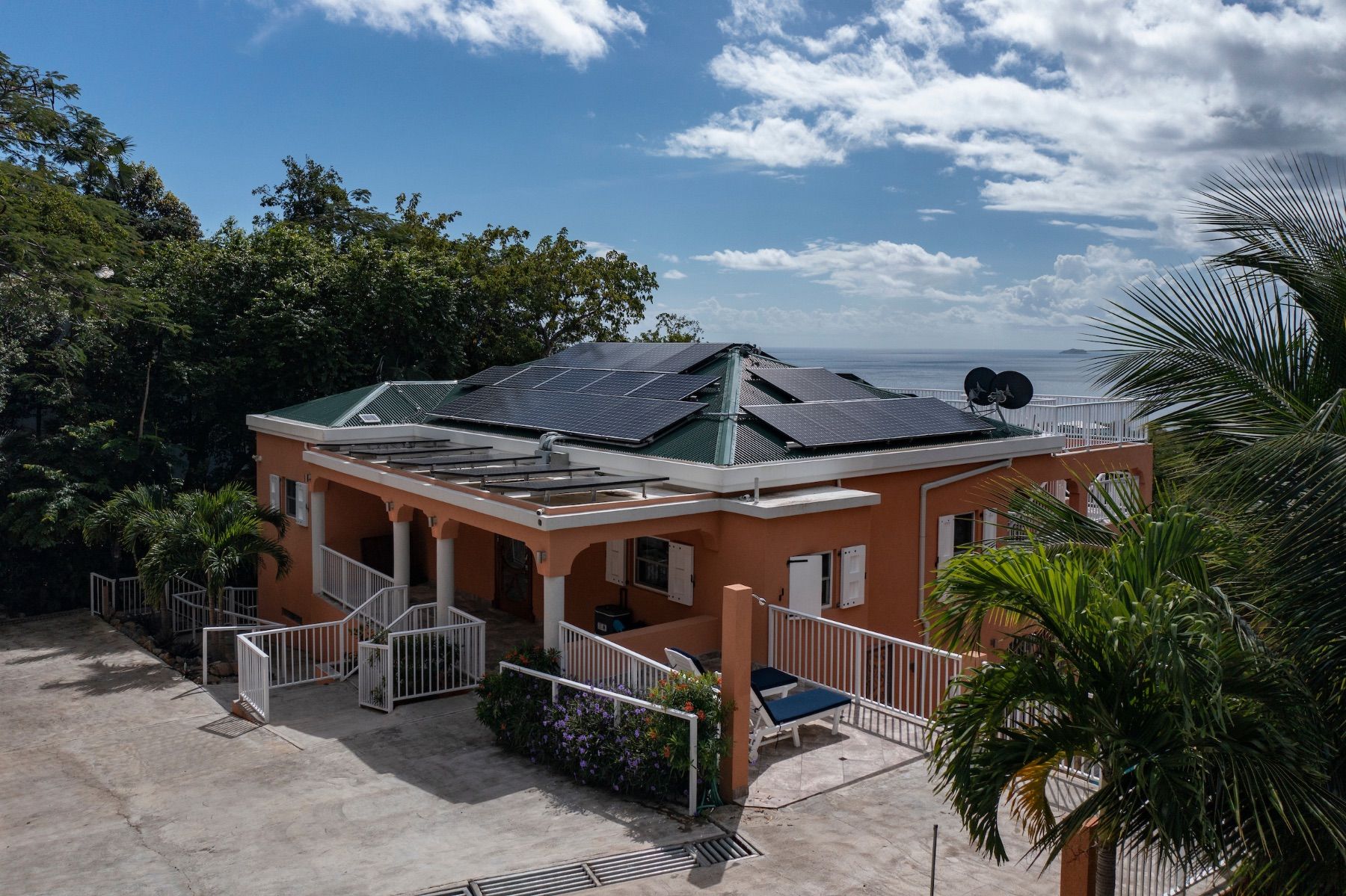 Cay Syrah villa photo.