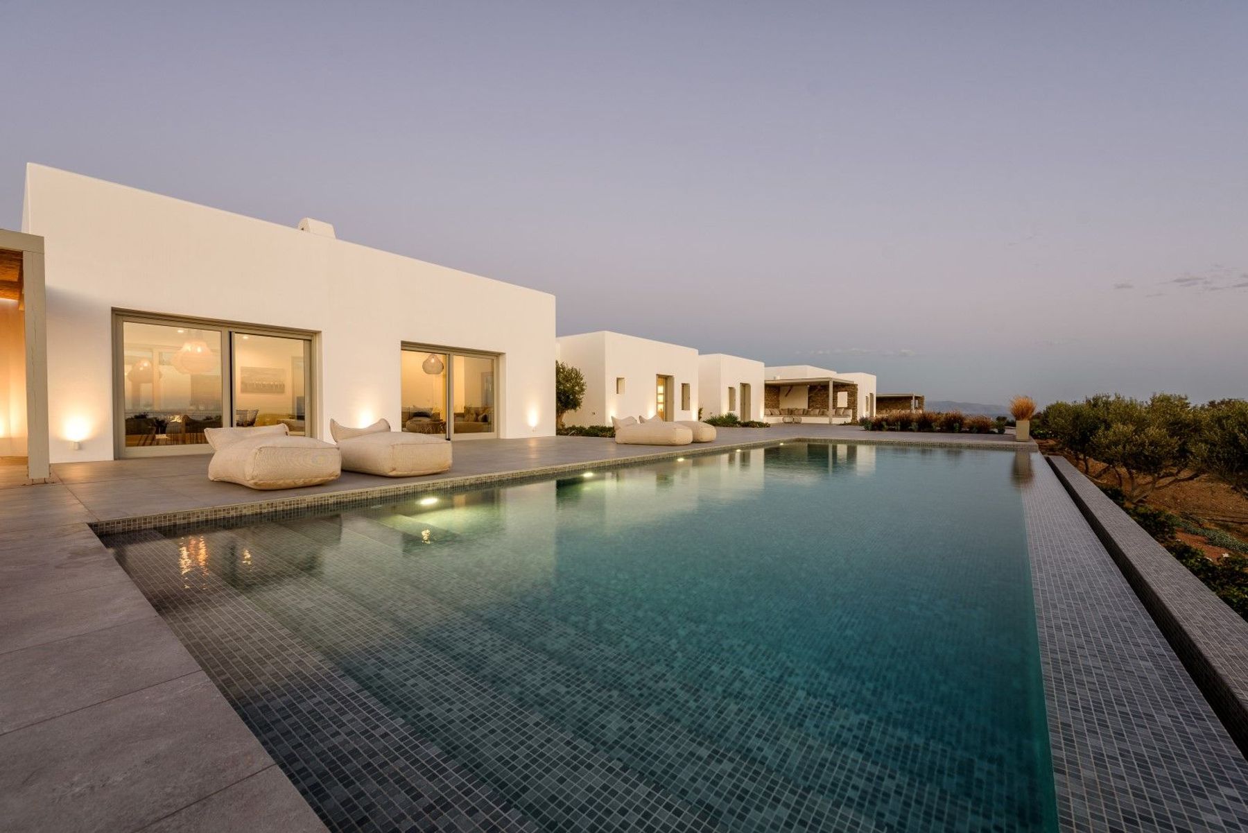 Incredible infinity pool with roman steps, and sweeping sea views.