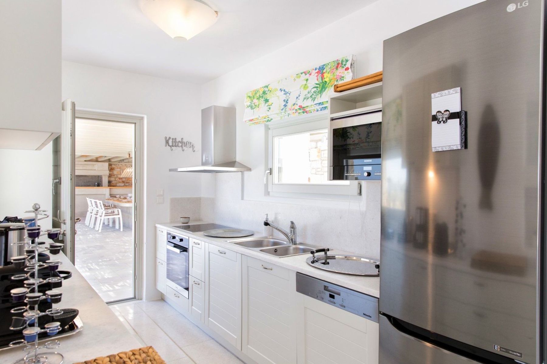 The kitchen has everything you need to prepare delicious delights for you and your guests.