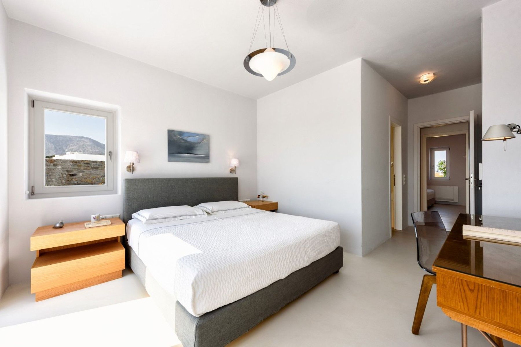 Double ensuite bedroom.