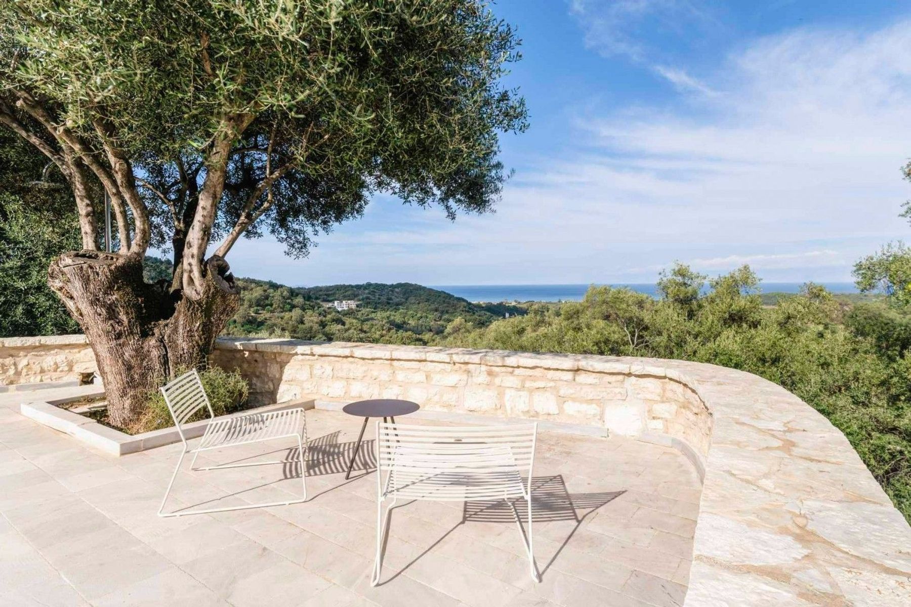 Spectacular sea views that stretch for miles, admire them all from the chic stone terrace.