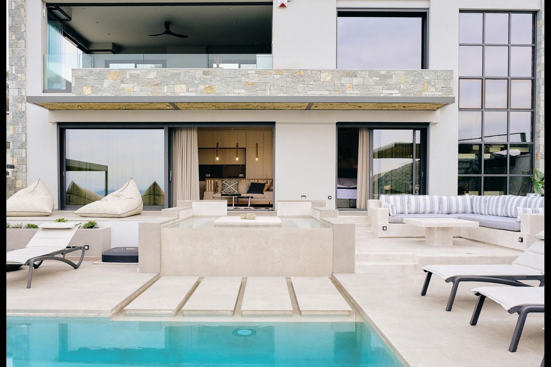 Irelia villa photo.