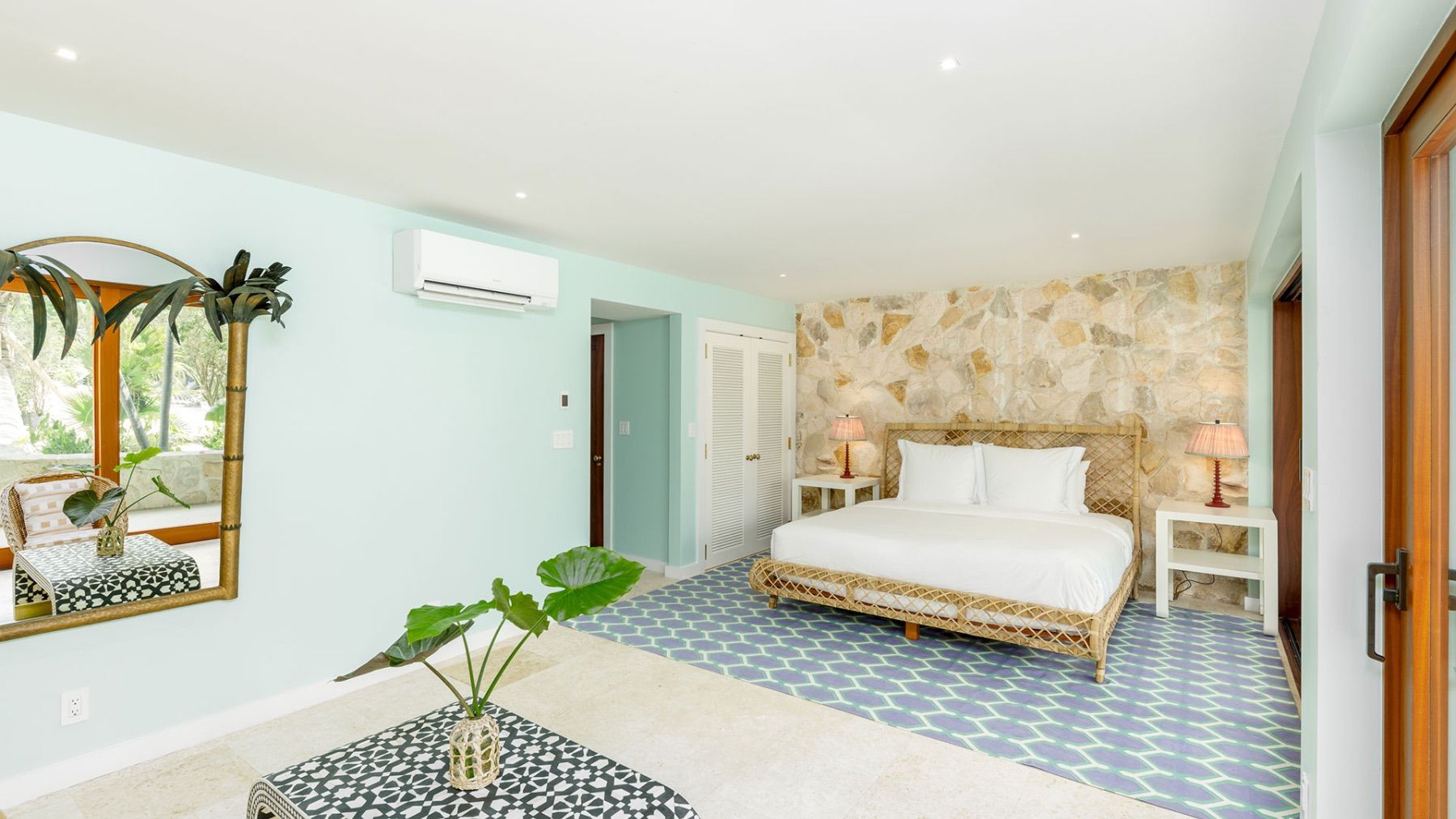 The Catch villa photo.