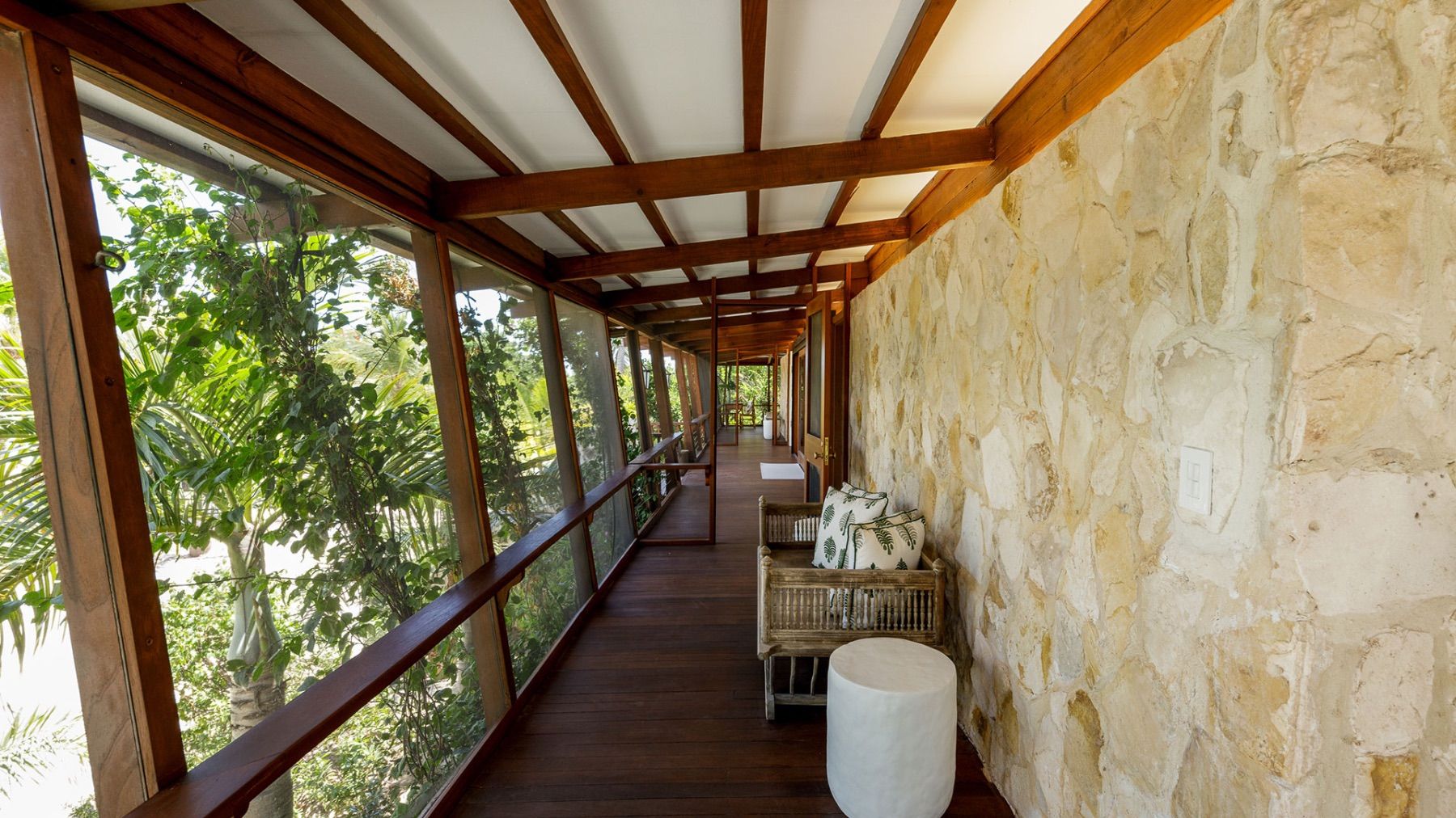 The Catch villa photo.