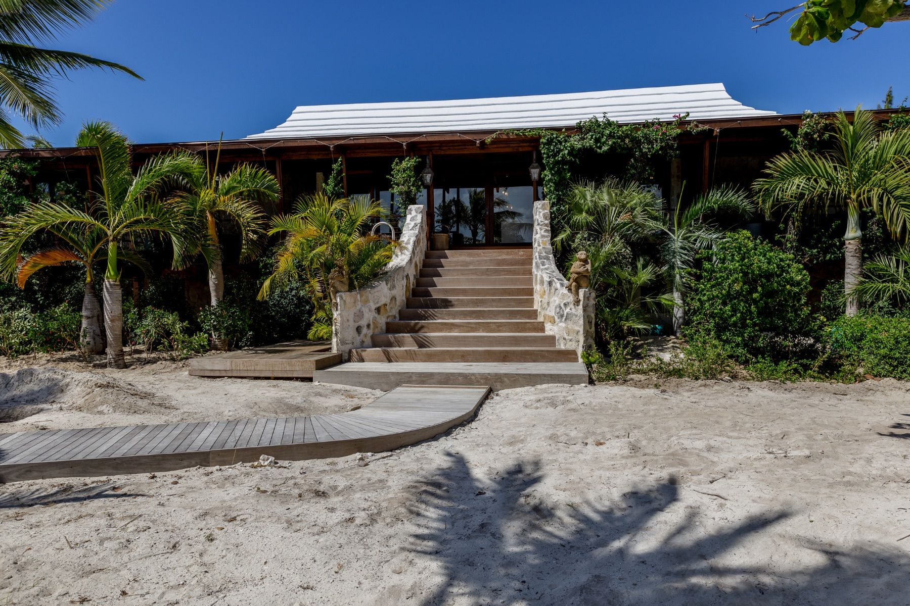 The Catch villa photo.