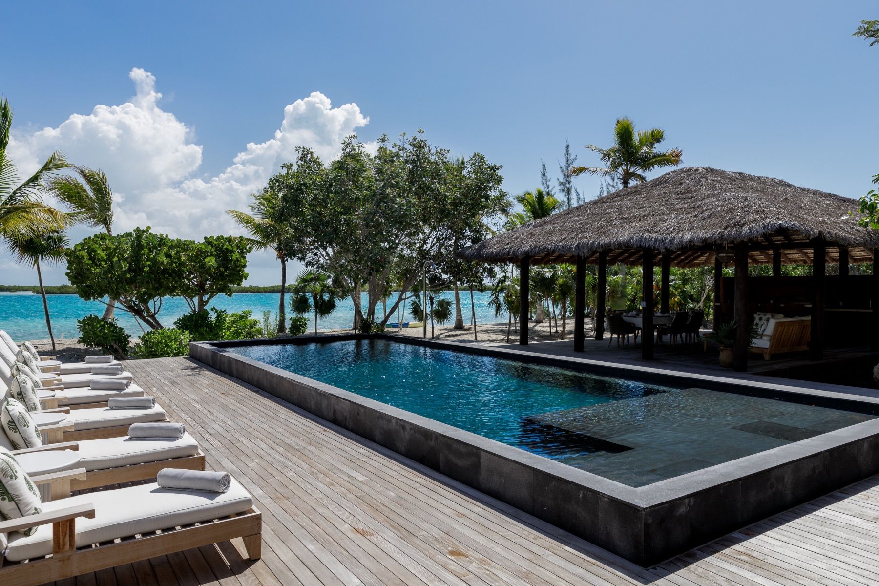 The Catch villa photo.