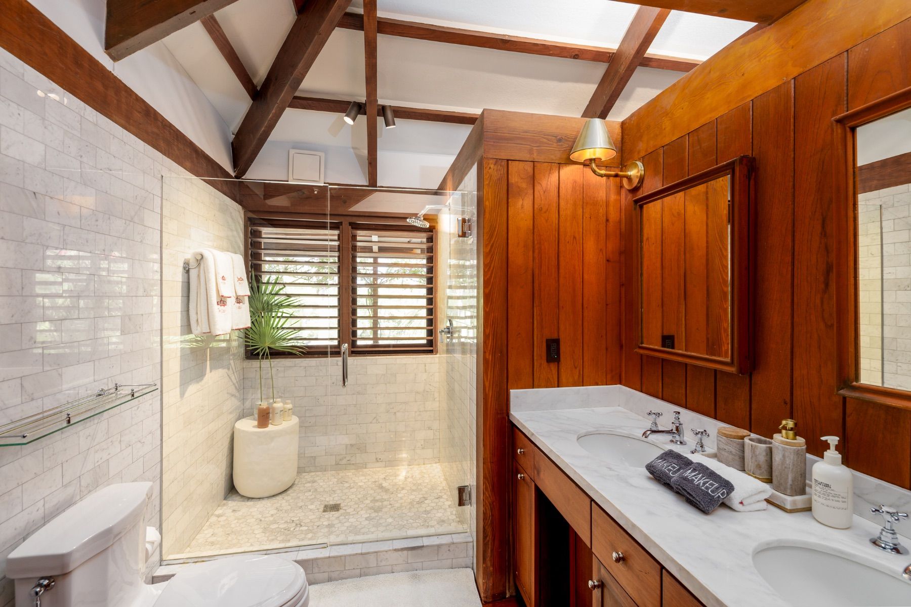 The Catch villa photo.