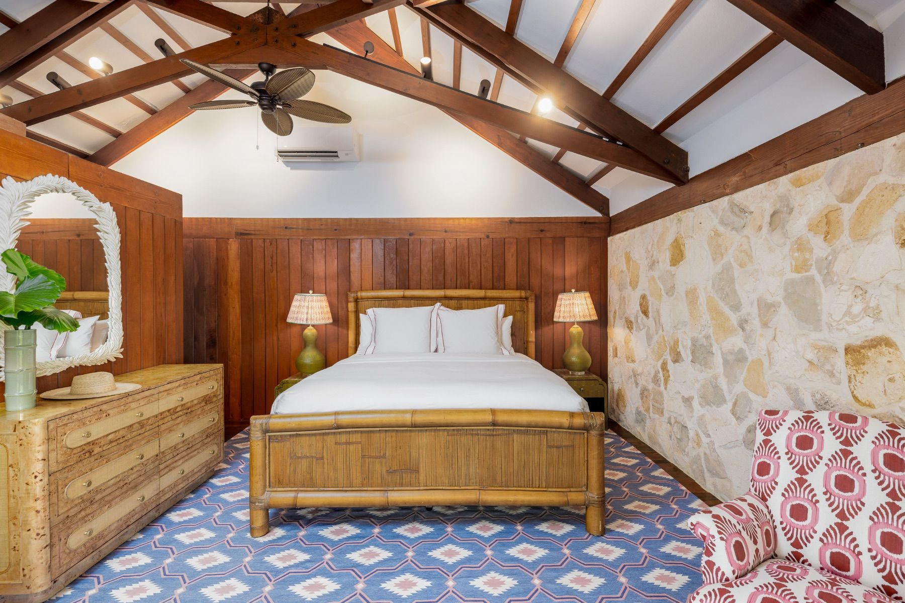 The Catch villa photo.