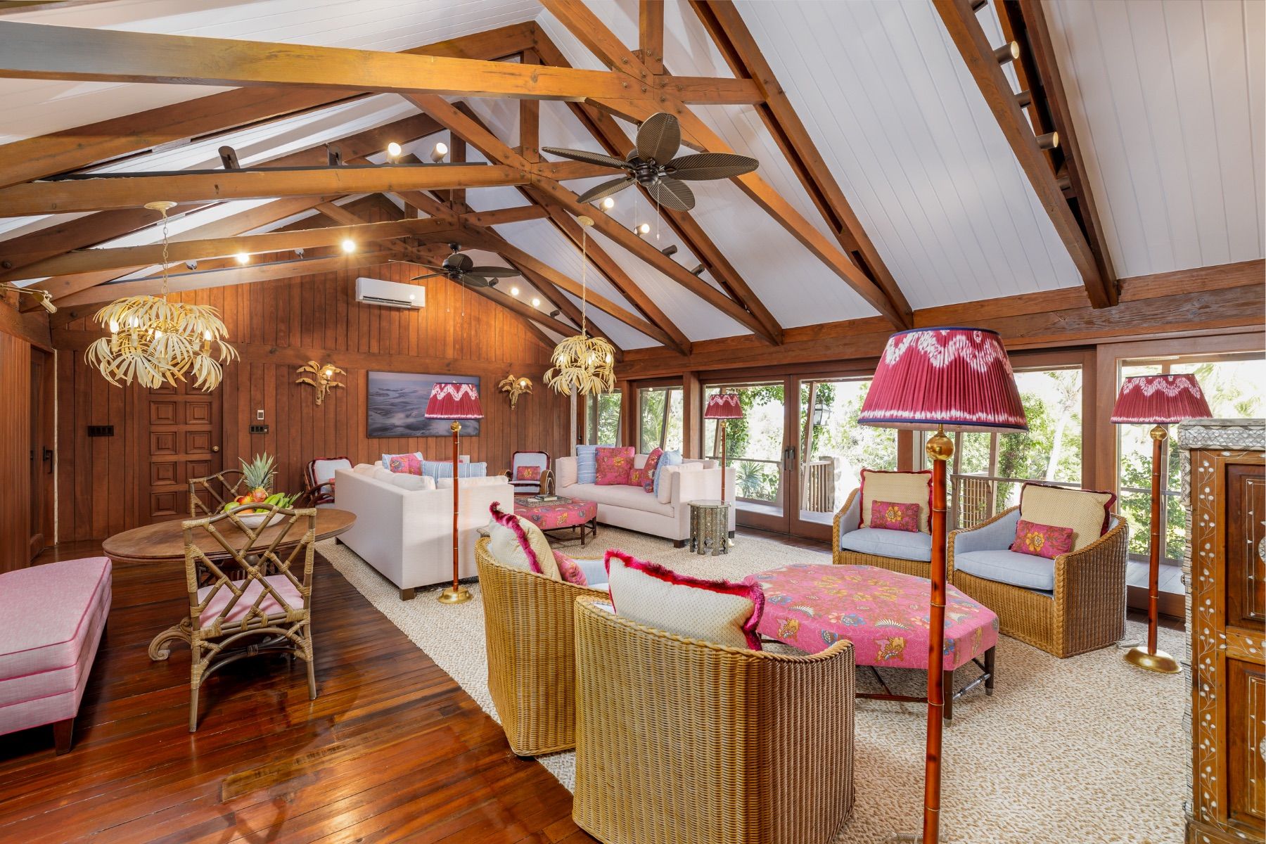 The Catch villa photo.