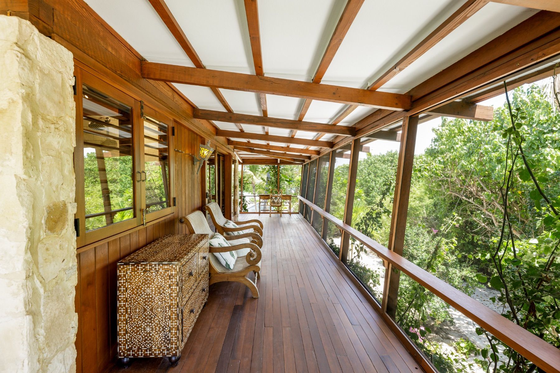 The Catch villa photo.