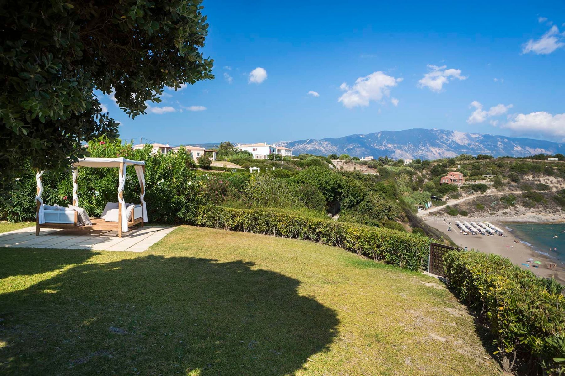 Cerulean villa photo.