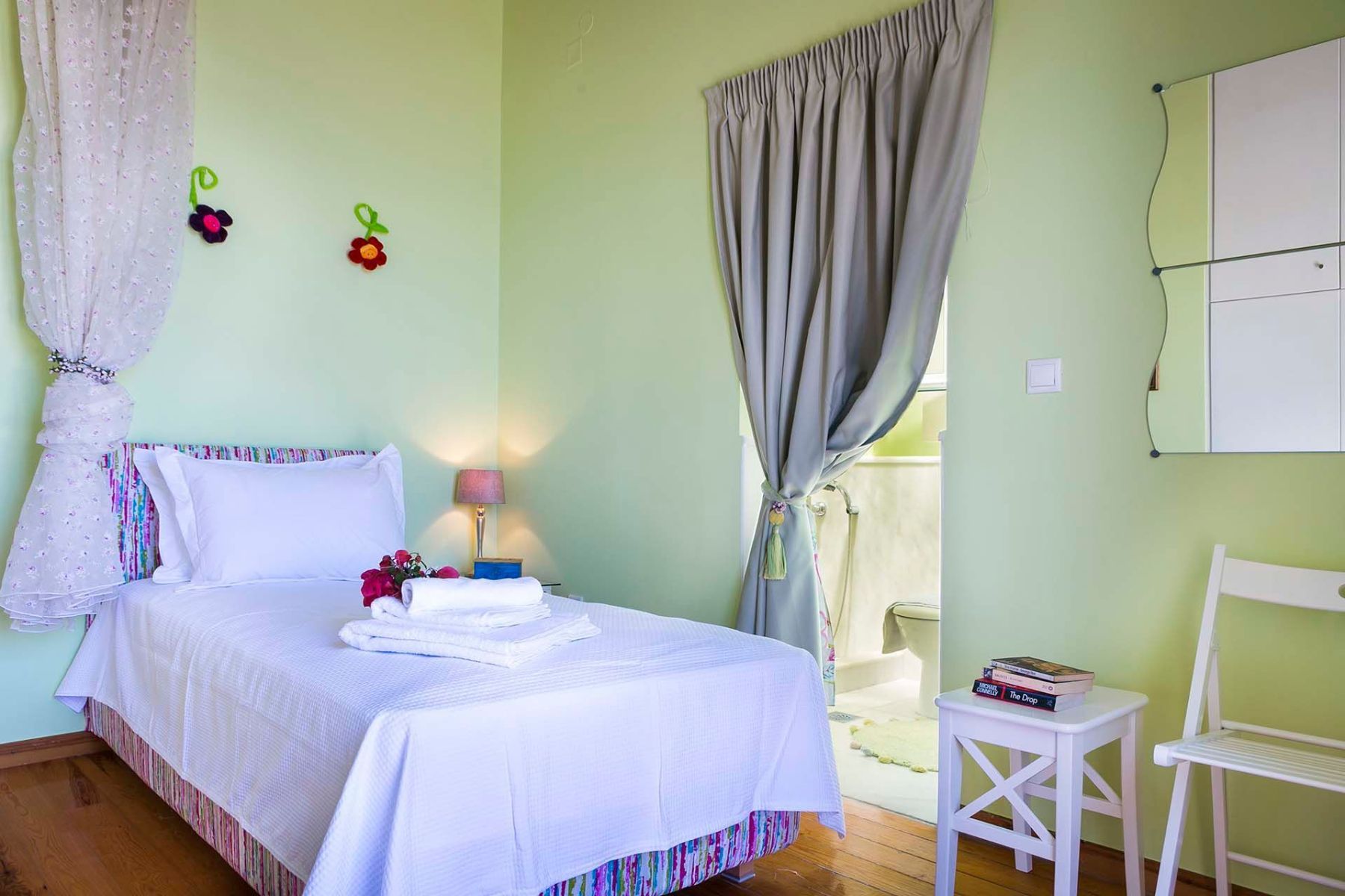 Cerulean villa photo.