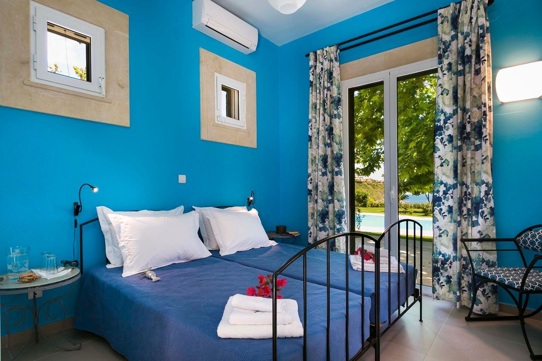 Cerulean villa photo.