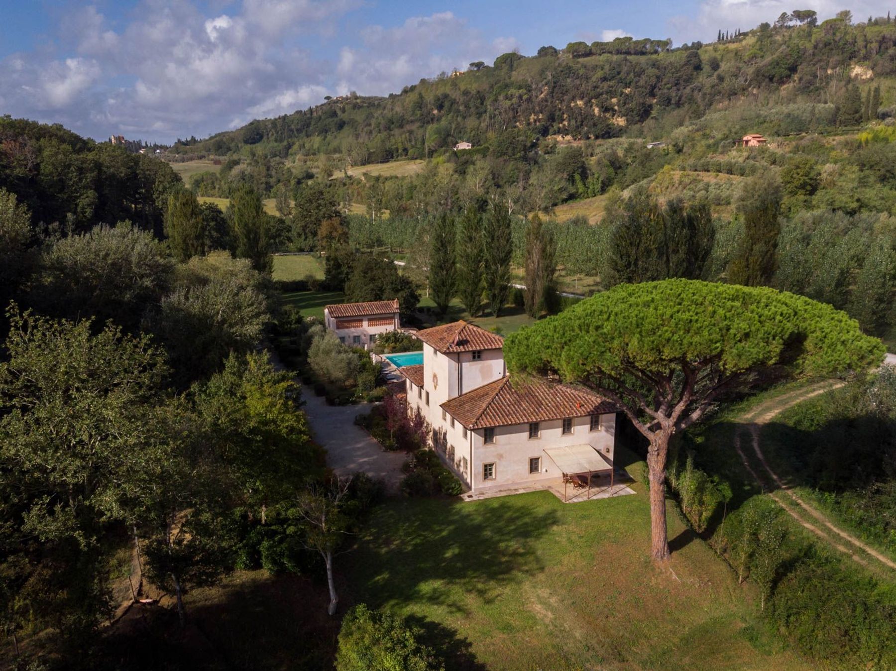 Campoluce villa photo.