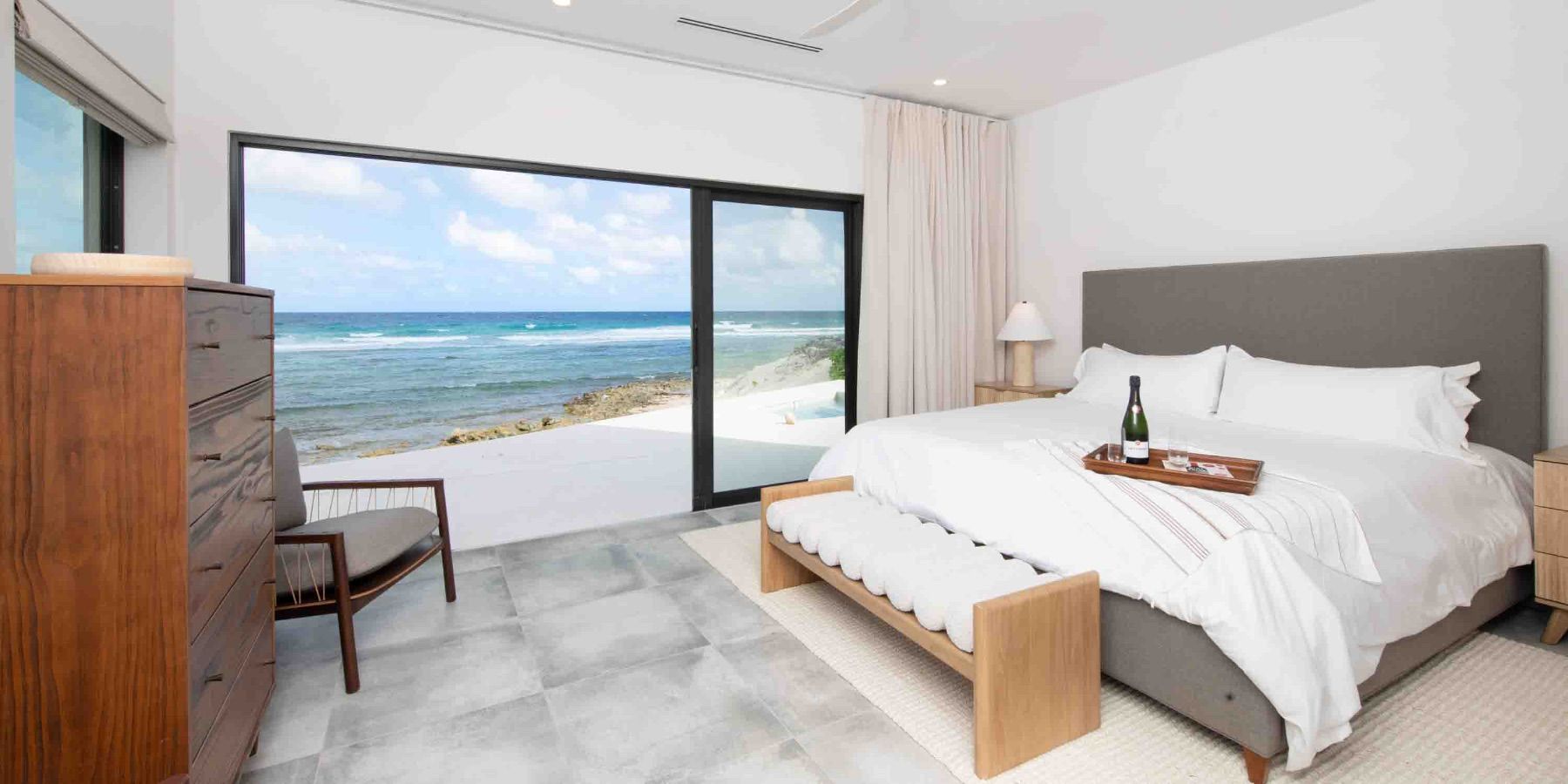 Halcyon Point villa photo.