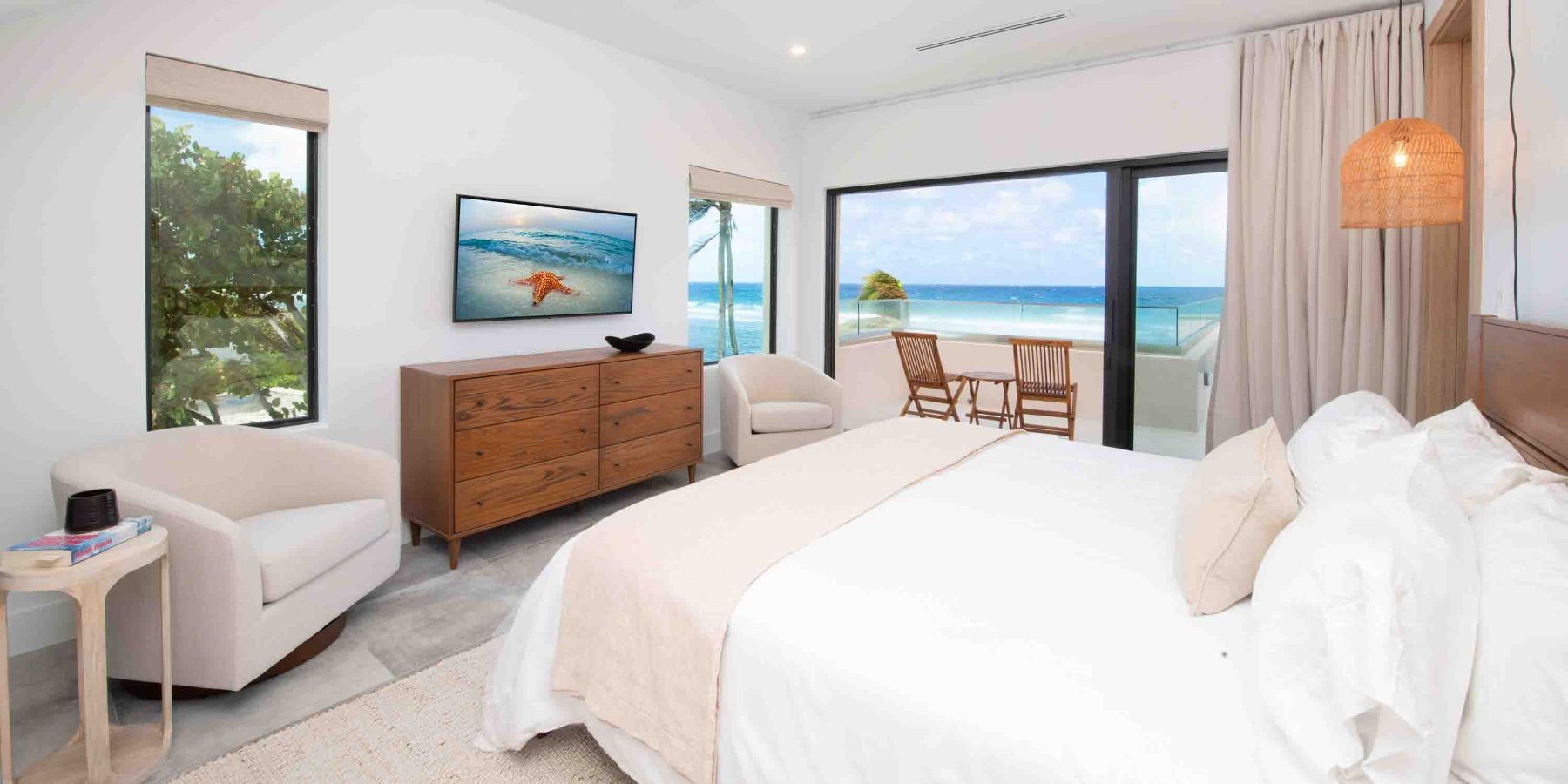 Halcyon Point villa photo.