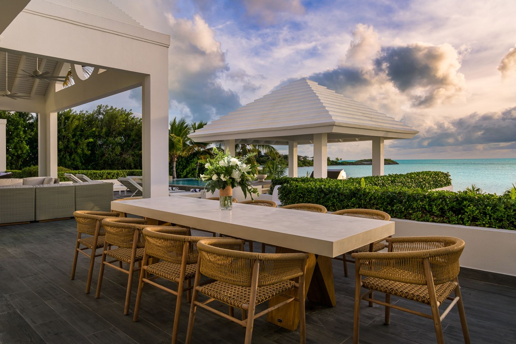 Twin Palms villa photo.