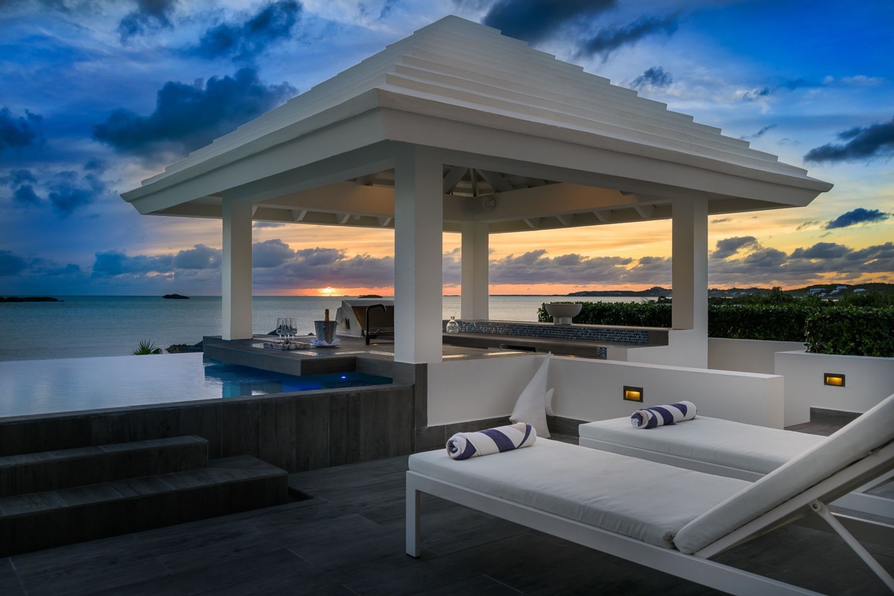 Twin Palms villa photo.