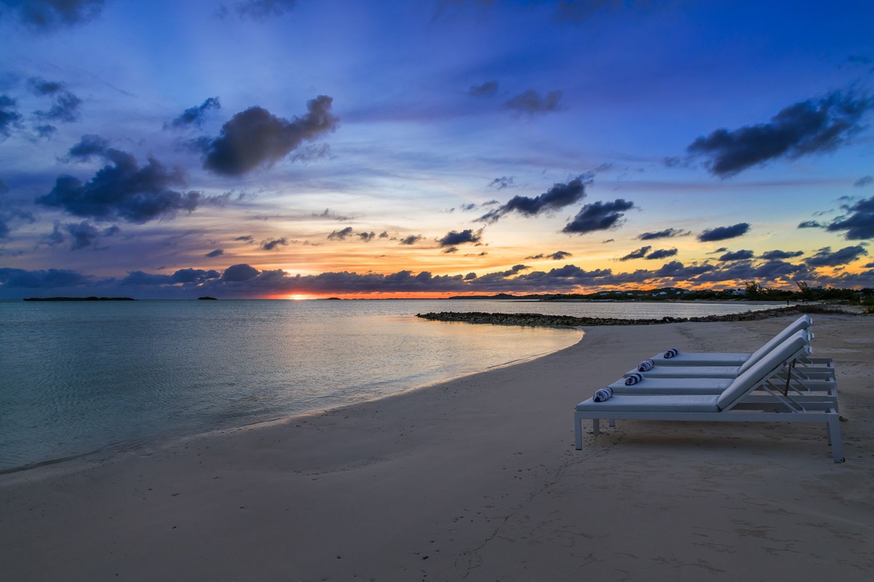 Twin Palms villa photo.
