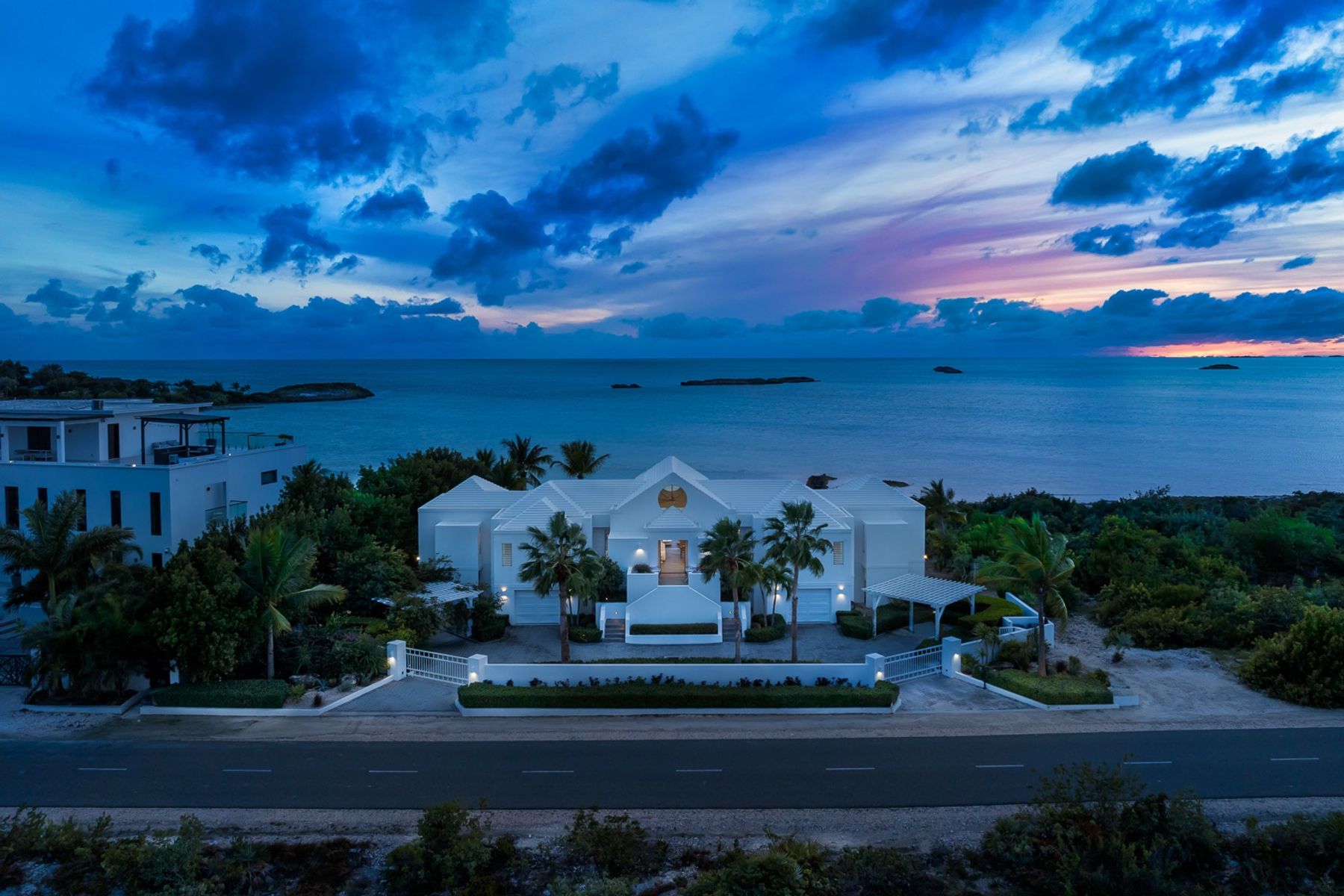 Twin Palms villa photo.