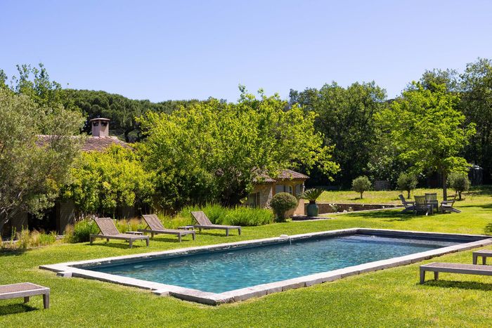 Bastide Fox villa photo.