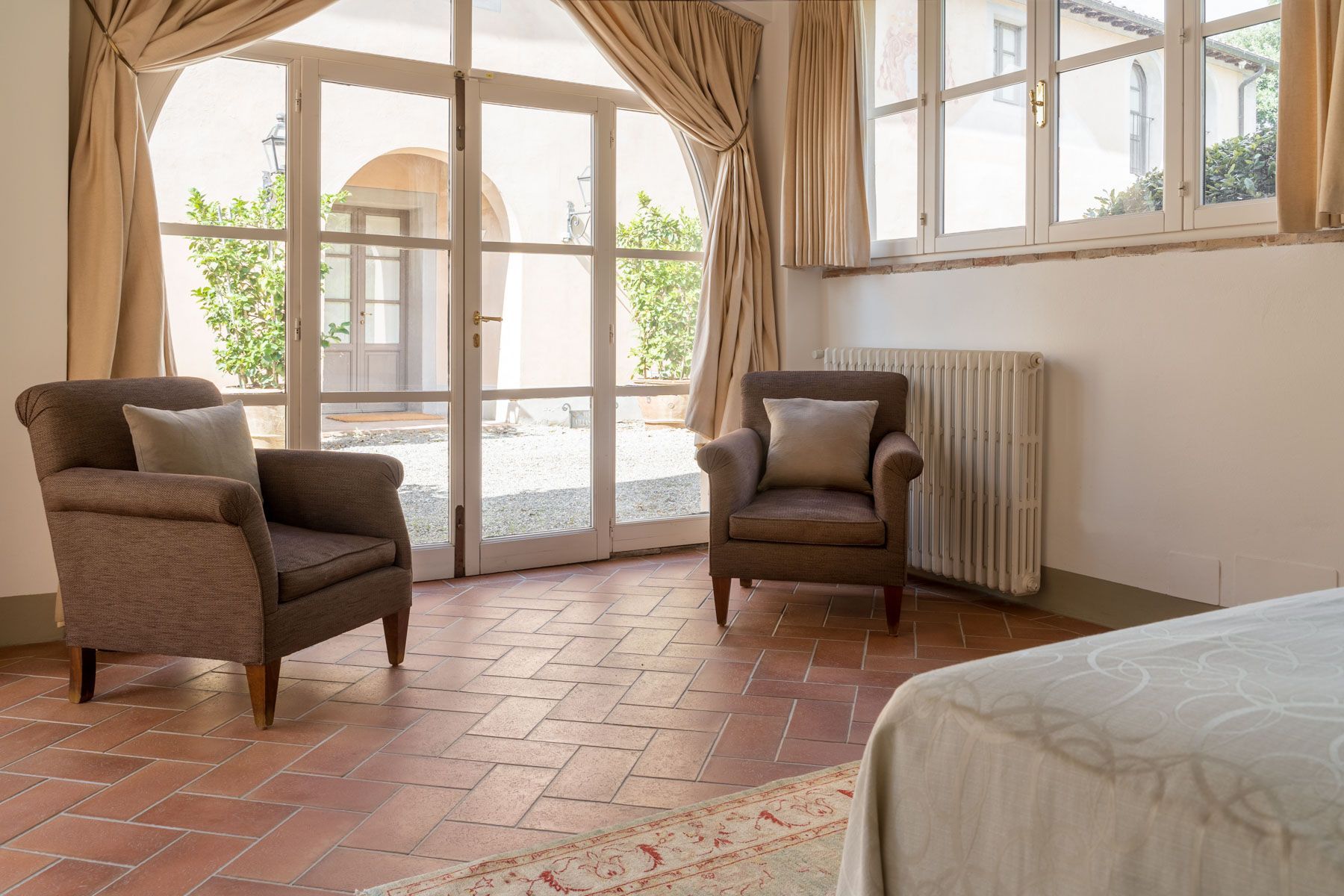 Velizia villa photo.