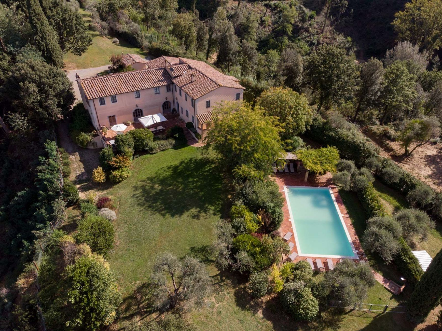 Velizia villa photo.