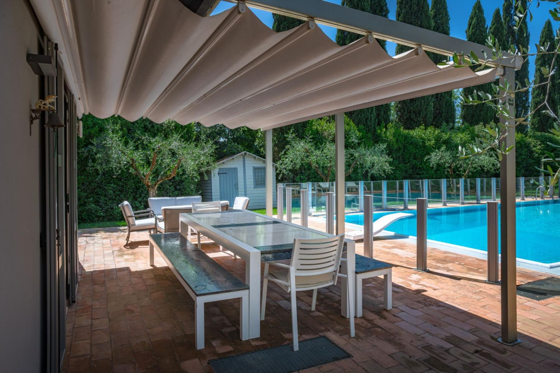 Alborosa villa photo.