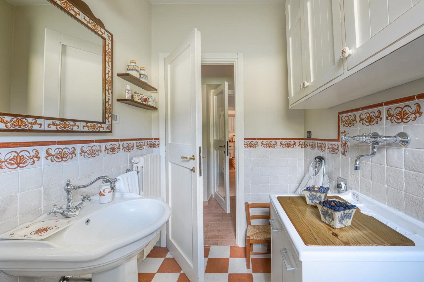 Alborosa villa photo.