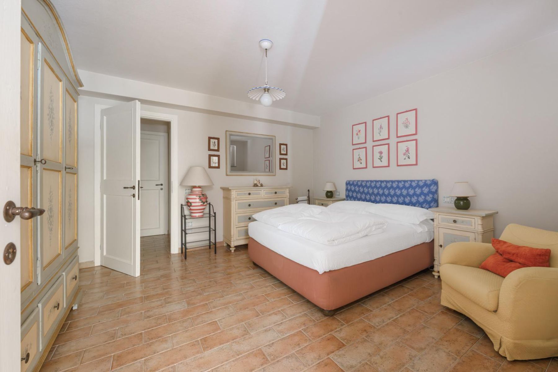 Alborosa villa photo.