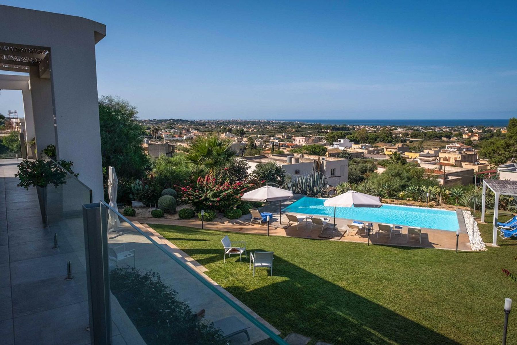 Gresella villa photo.