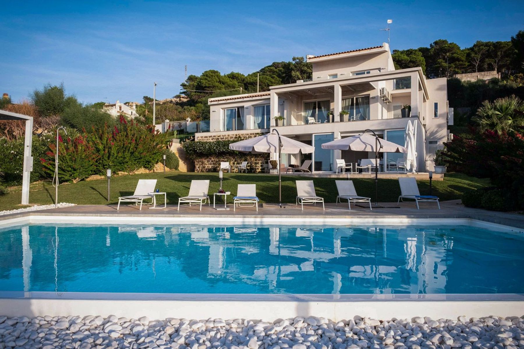 Gresella villa photo.