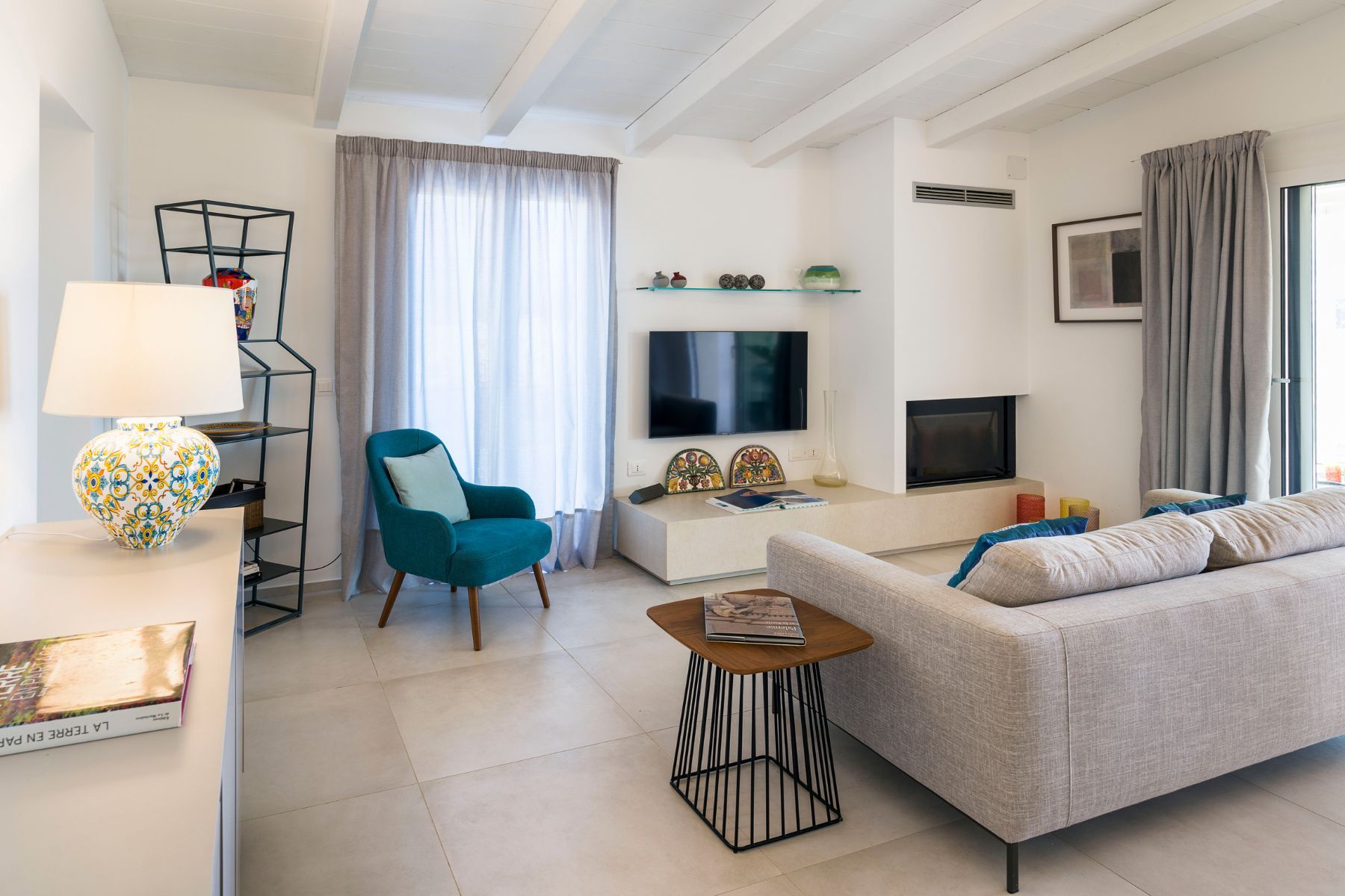 Azulea villa photo.
