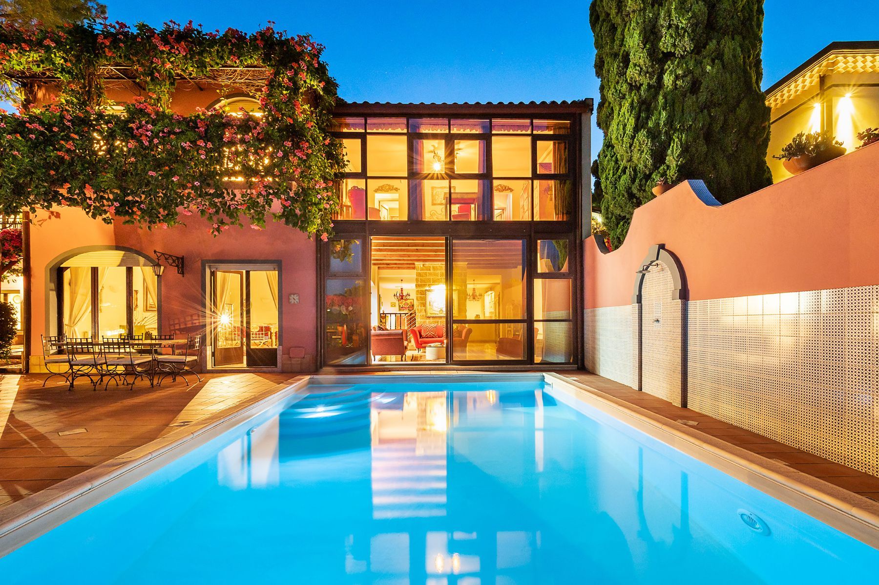 La Boheme villa photo.