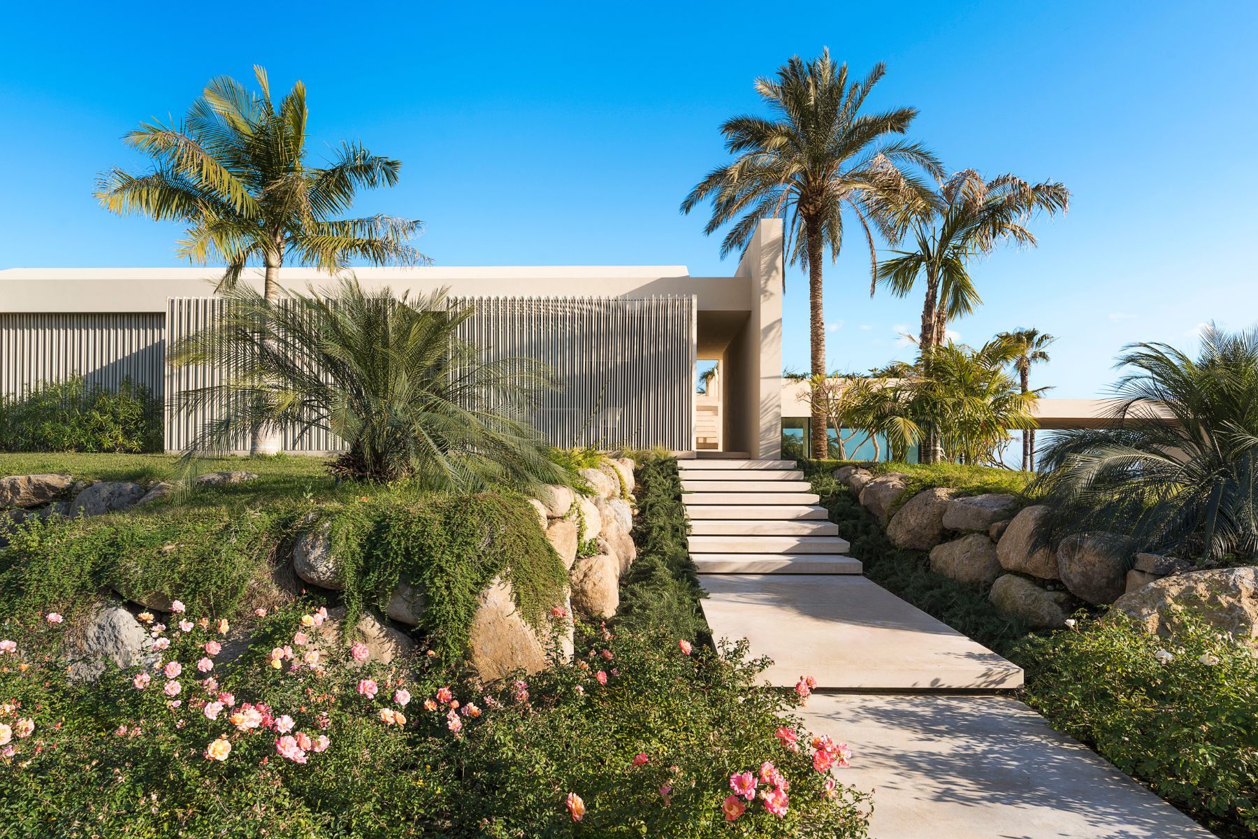 Hermosa villa photo.