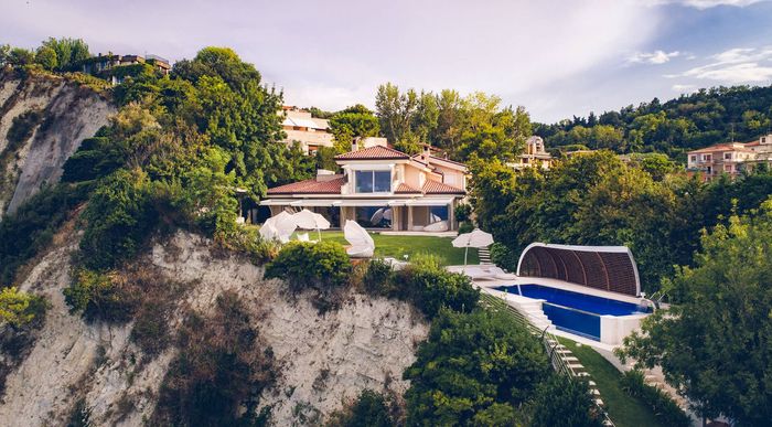 Villa Ancona villa photo.