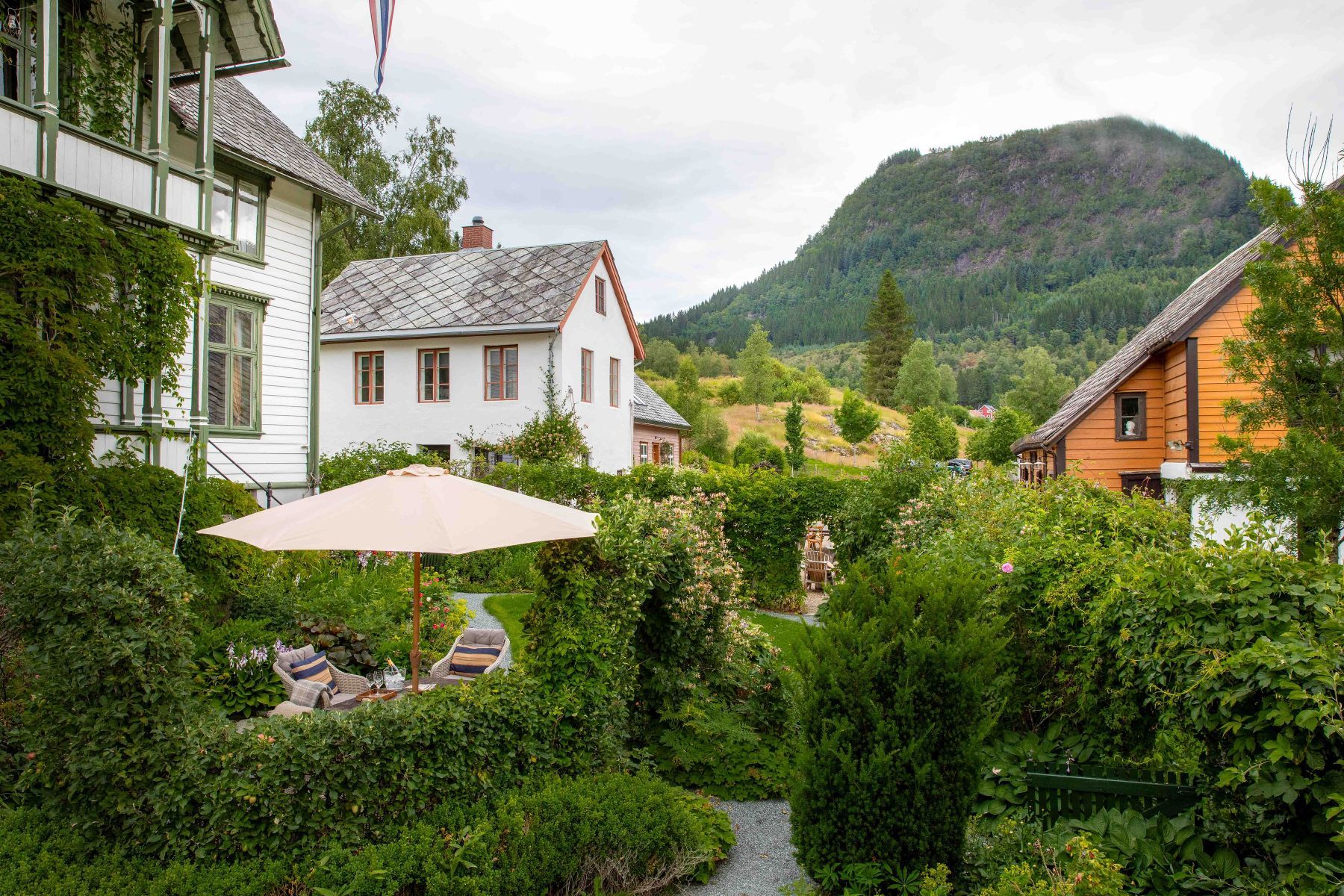 Amot villa photo.
