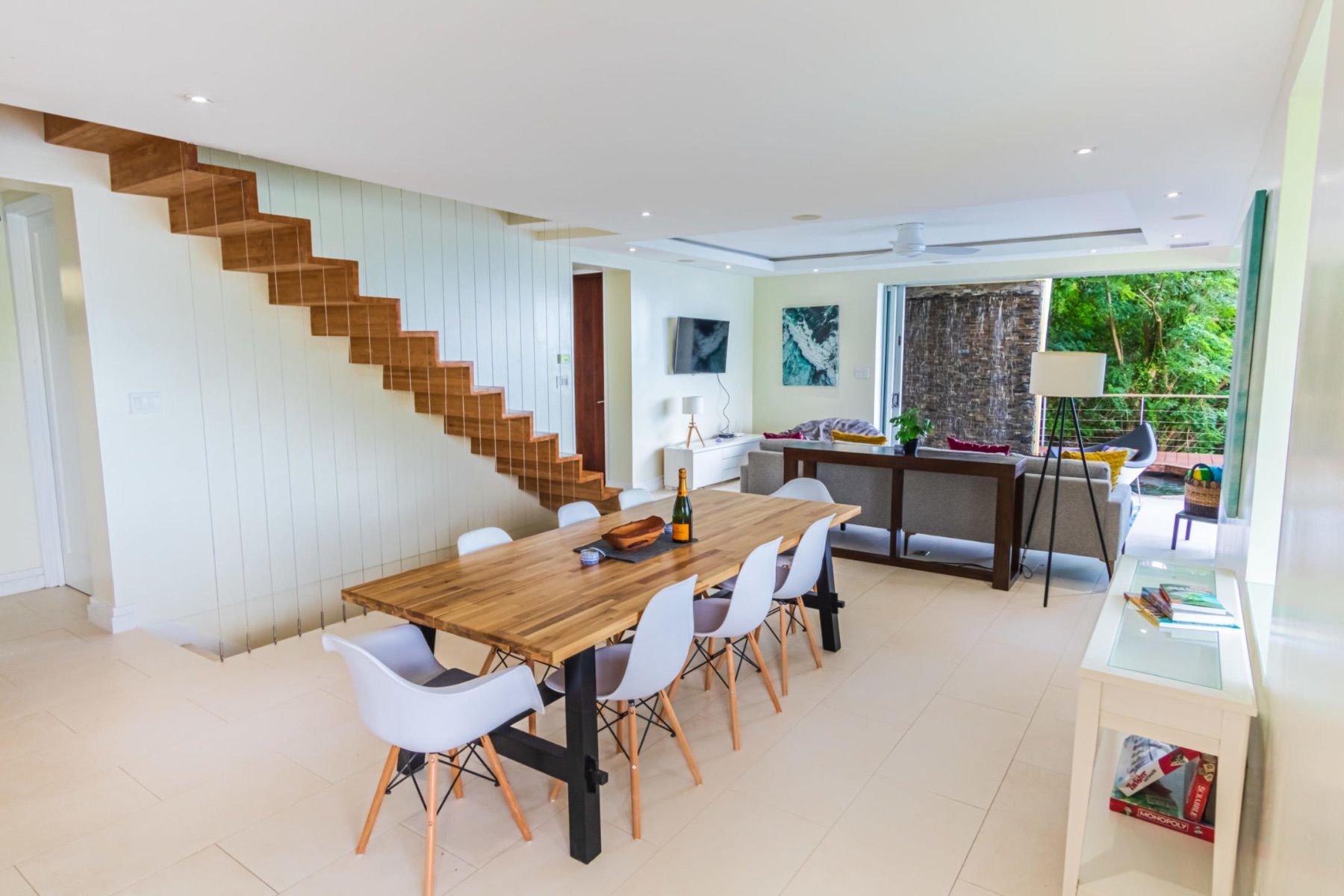 The Reefs villa photo.