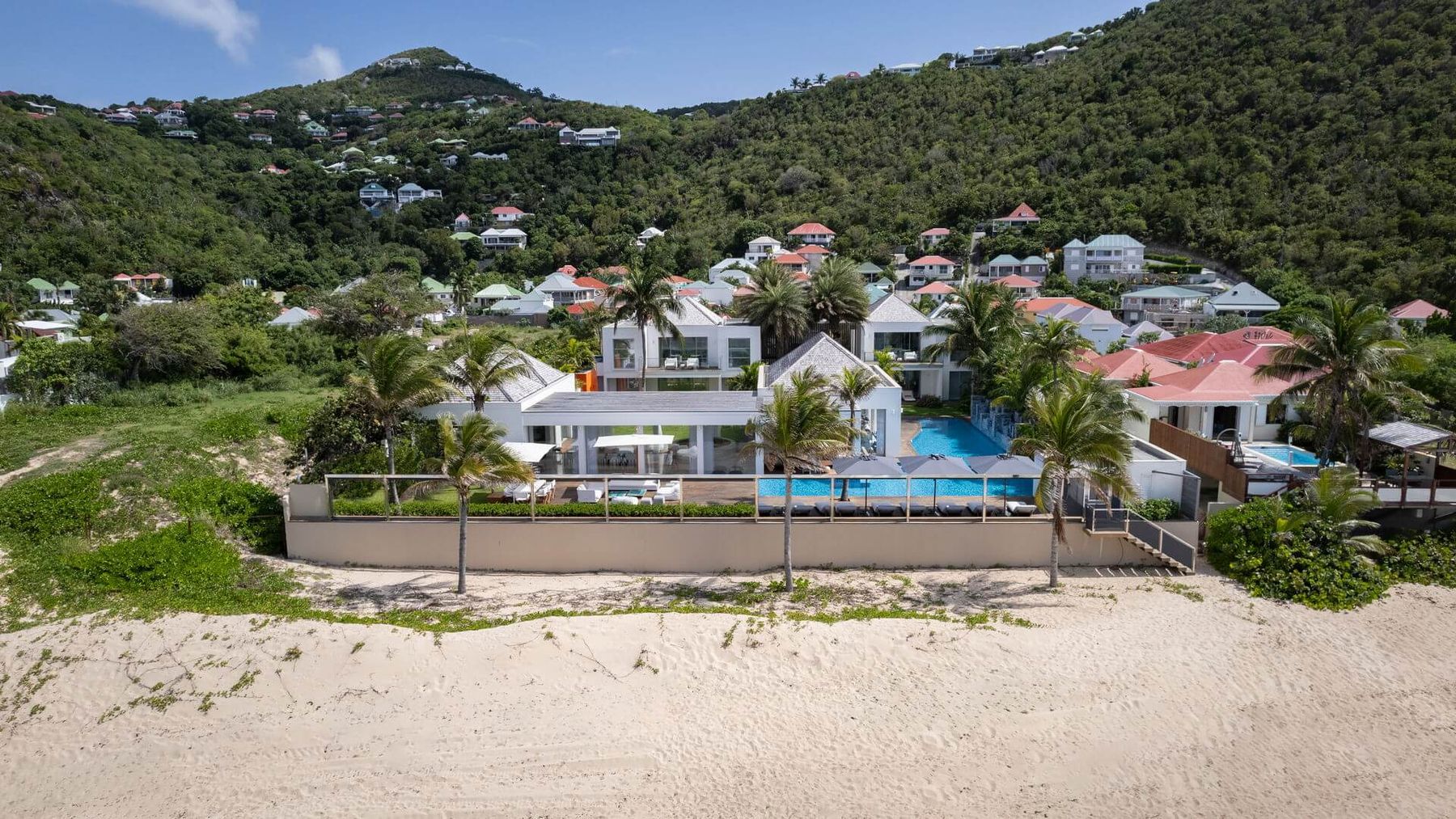 Ana Flamands villa photo.
