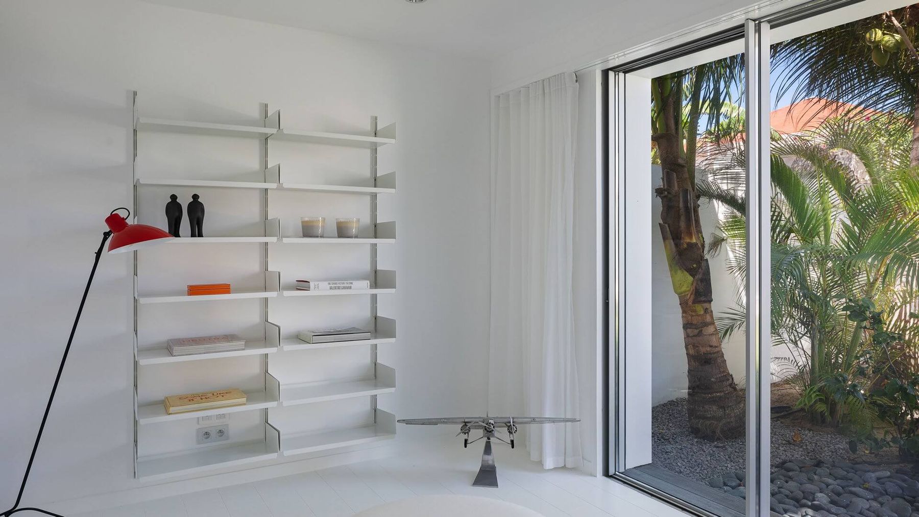 Ana Flamands villa photo.