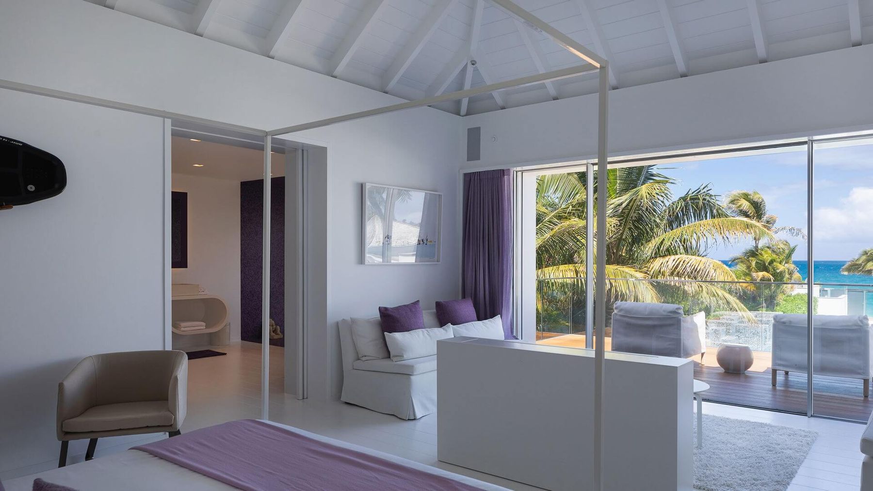 Ana Flamands villa photo.