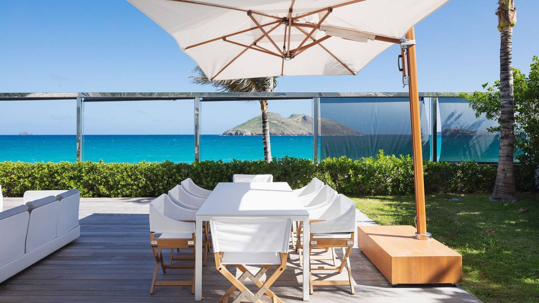 Ana Flamands villa photo.