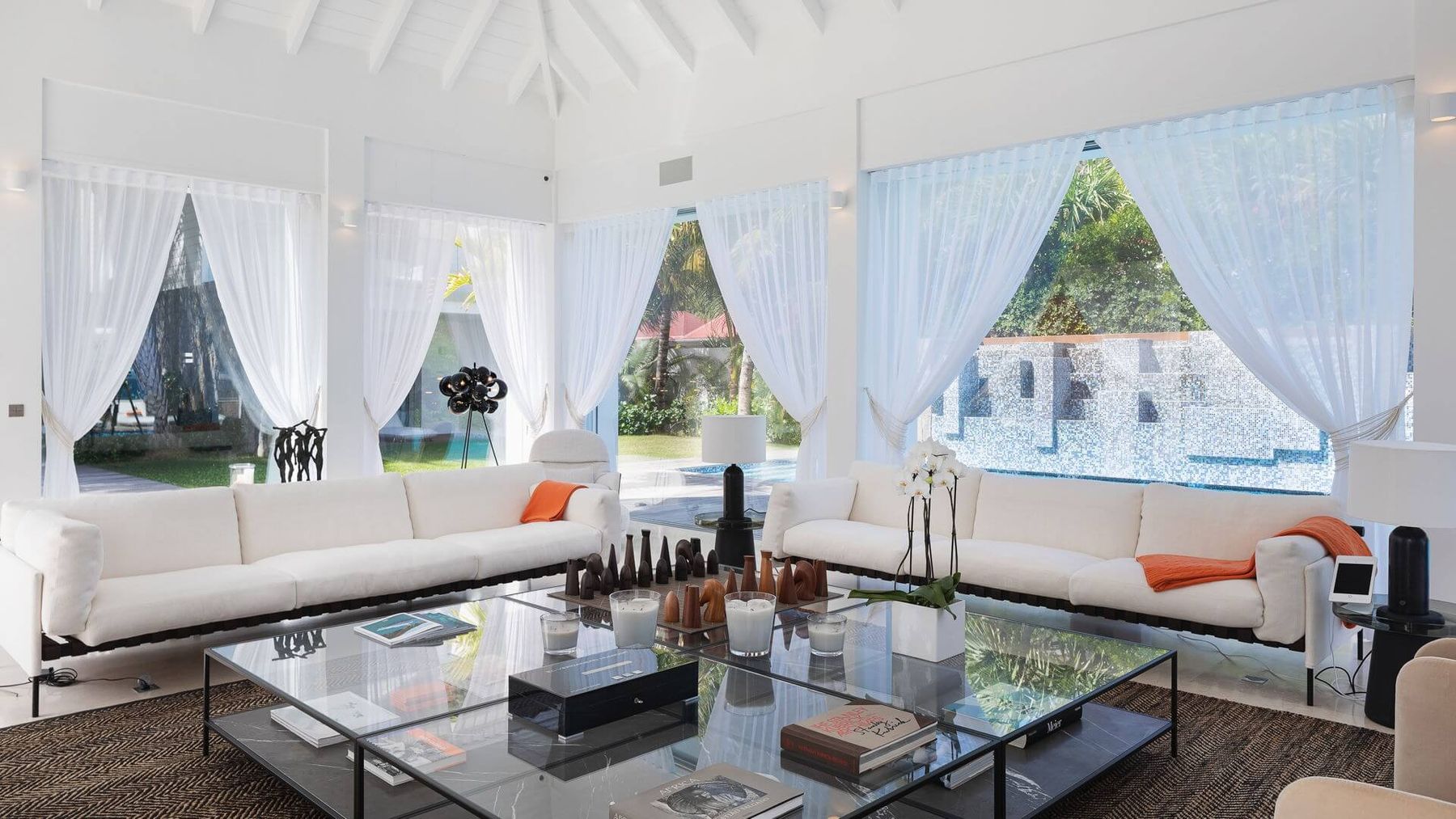 Ana Flamands villa photo.